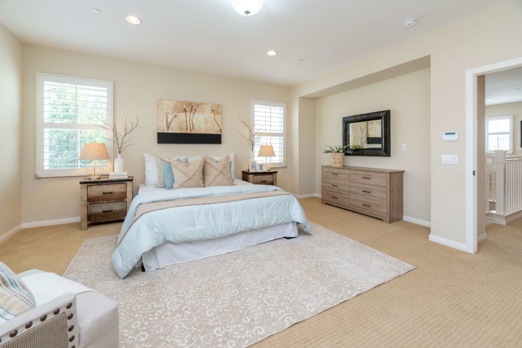 Feng Shui: 85 Easy Tips for Prosperity and Happiness