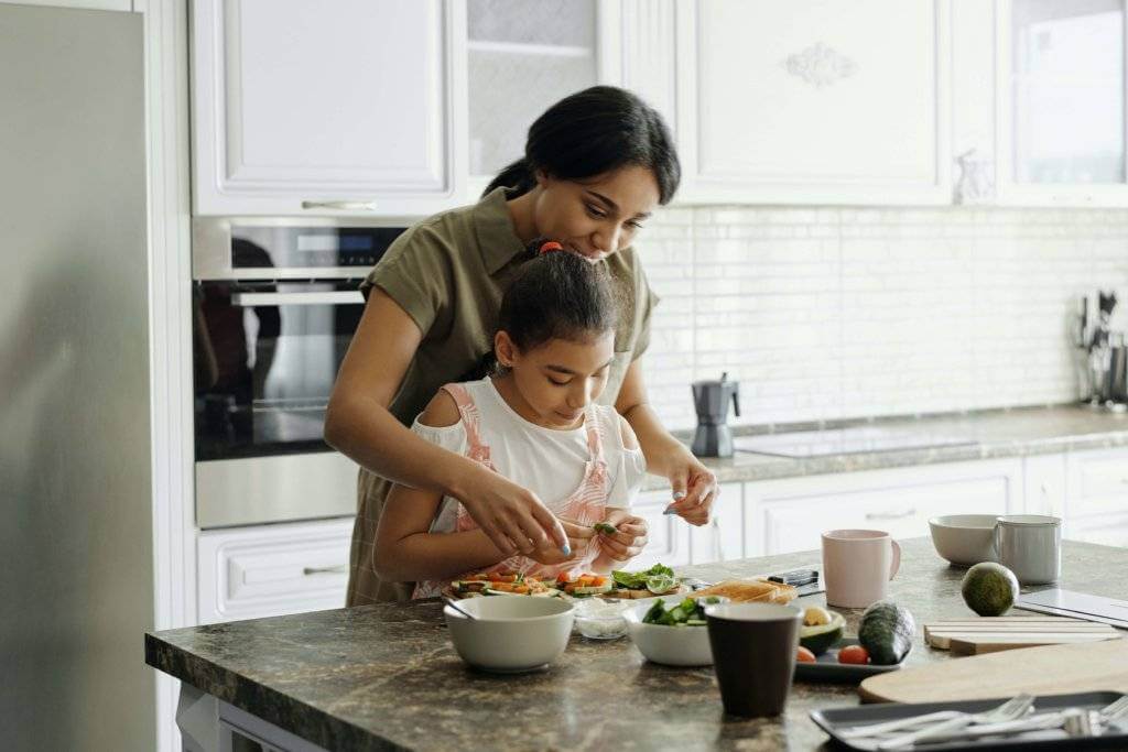 How to Make Divorce Easier on Children? (7 Rules to Help a Child Deal with Divorce)