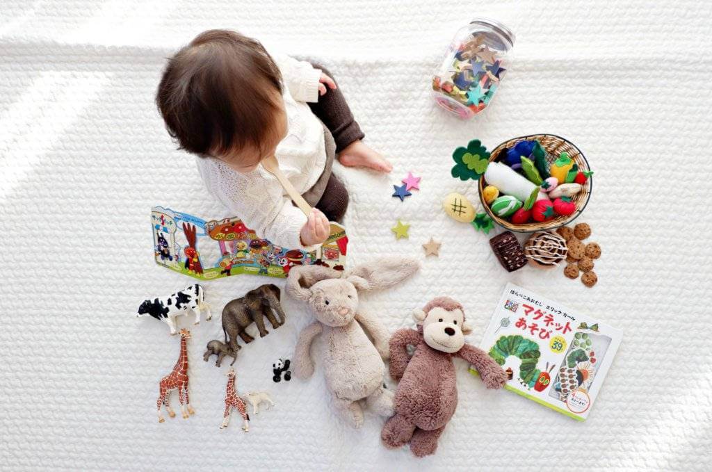 How to Make Divorce Easier on Children? (7 Rules to Help a Child Deal with Divorce)